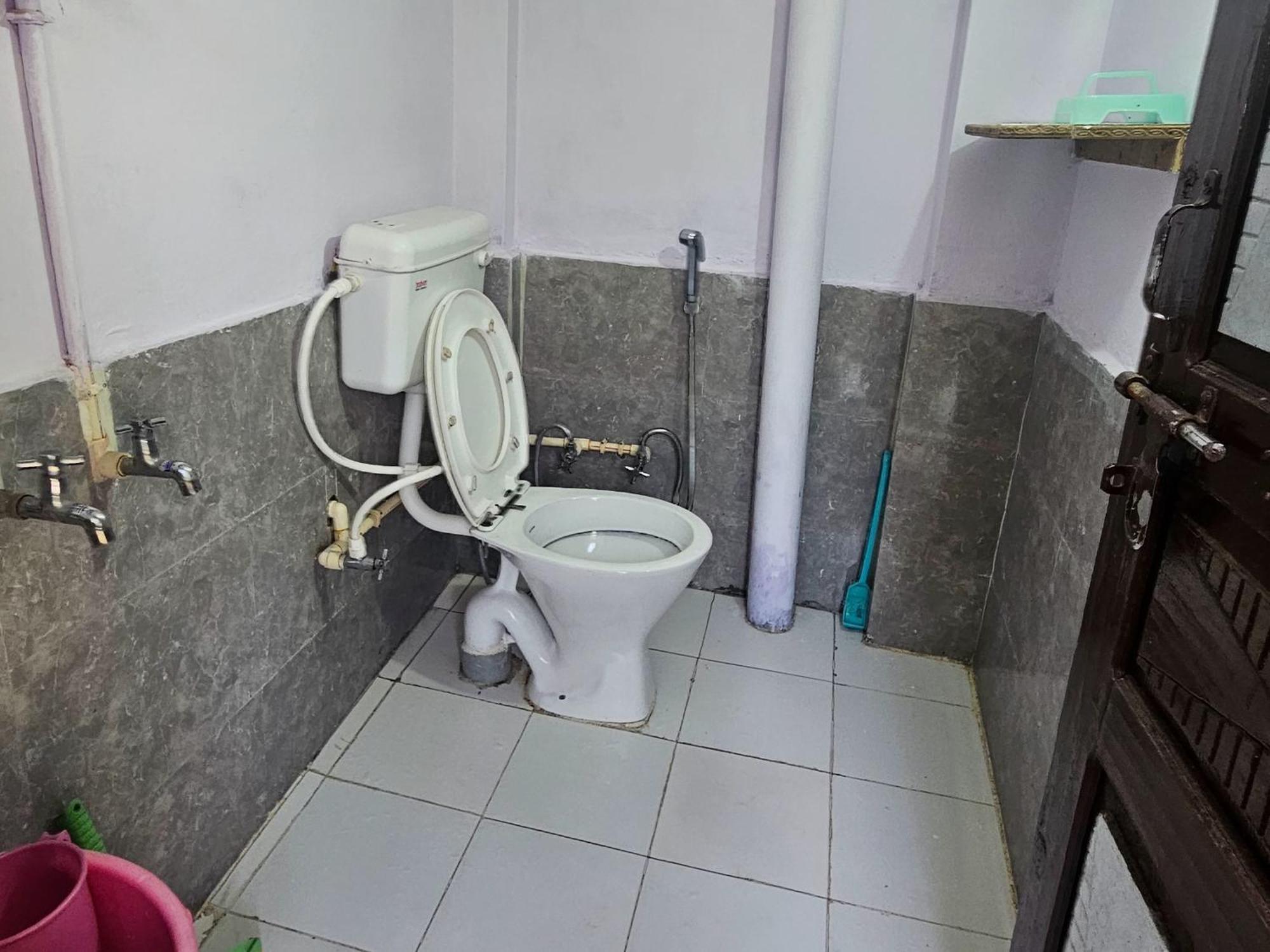 Katyuri Kings Divine Stay- Babaji'S Cave Dwarahat Room photo
